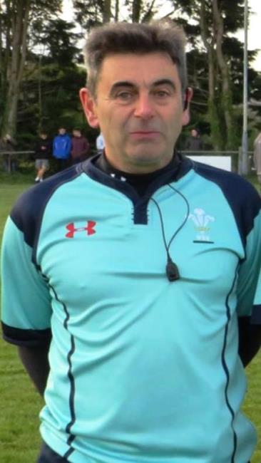 Referee Martyn Rudd